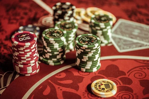 jepang168 live-dealer blackjack table with professional croupier